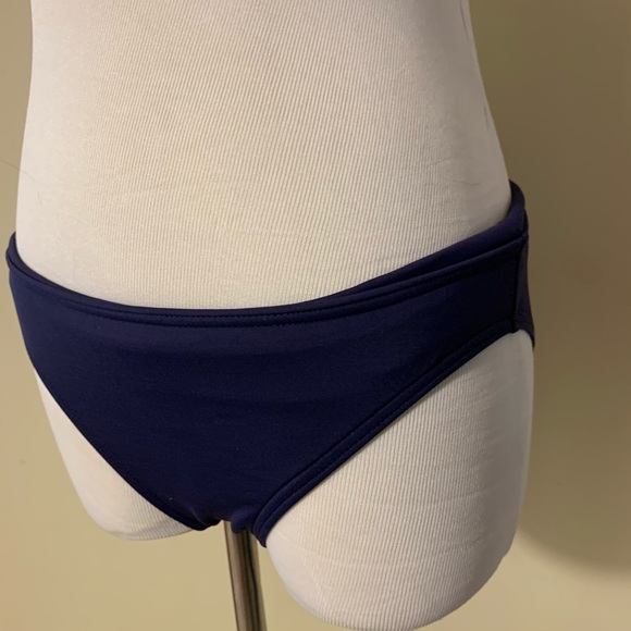 Landes End Swim Suit - Picture 3 of 8